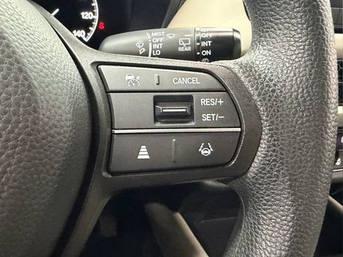 Certified 2024 Honda HR-V LX image 31