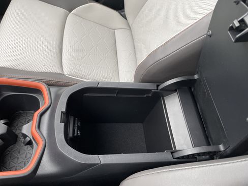 Used 2020 Toyota RAV4 Adventure image 30