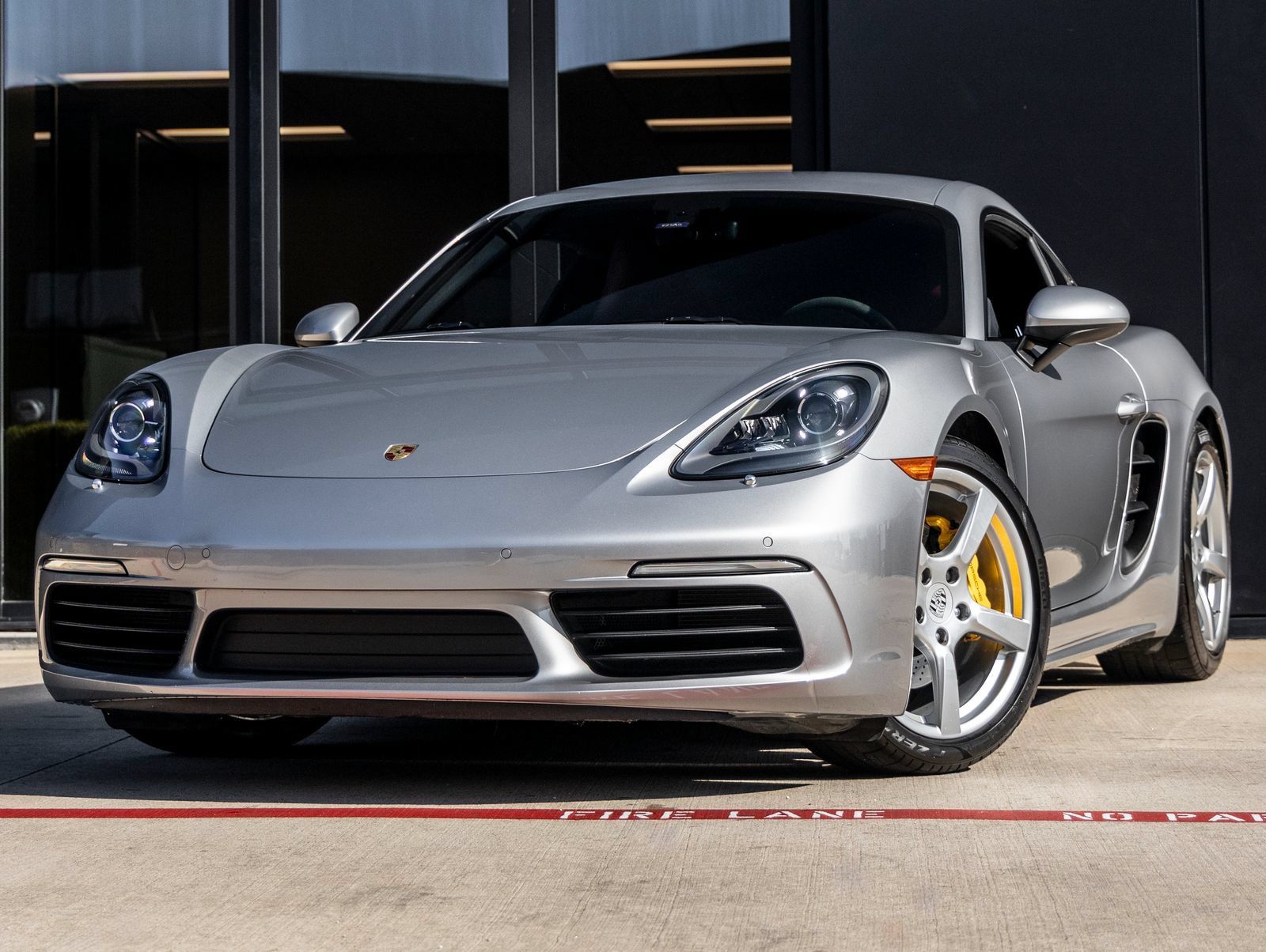 Certified 2019 Porsche 718 Cayman RWD image 1