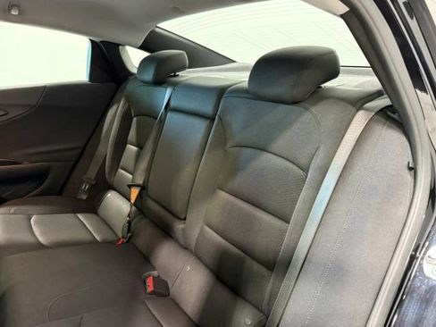 Used 2025 Chevrolet Malibu LT FWD image 23