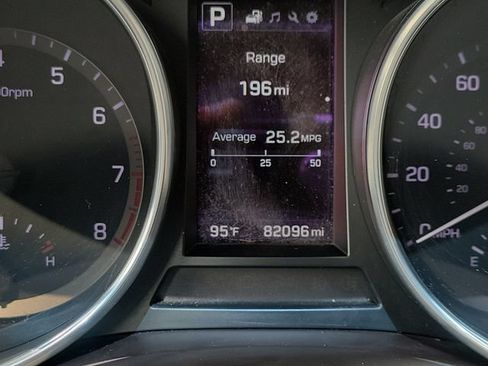 Used 2017 Hyundai Santa Fe Sport FWD image 22