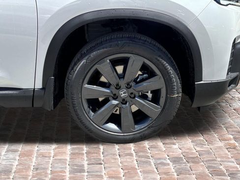 New 2026 Honda Pilot Sport image 40