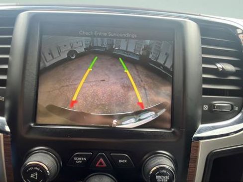 Used 2016 RAM 1500 Laramie w/ Convenience Group image 14