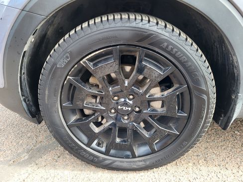 Used 2022 Kia Telluride SX w/ SX Prestige Package image 18