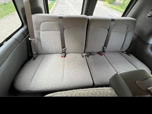 Used 2020 Chevrolet Express 3500 LT w/ LT Preferred Equipment Group RWD image 10