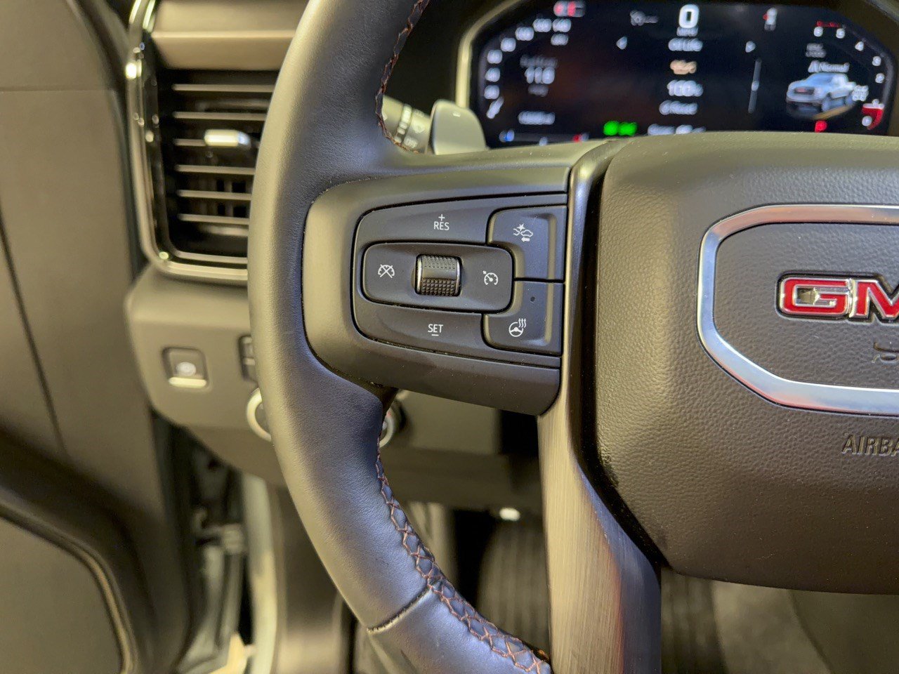 Used 2026 GMC Sierra 1500 AT4 w/ AT4 Premium Package AWD/4WD image 18
