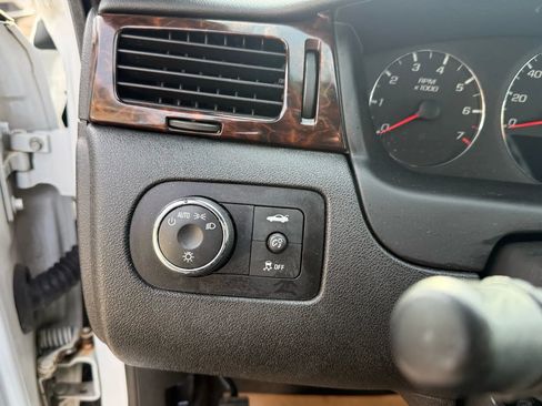 Used 2016 Chevrolet Impala LT image 22