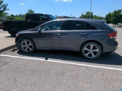 Used 2015 Toyota Venza XLE w/ XLE Premium Package AWD/4WD image 4