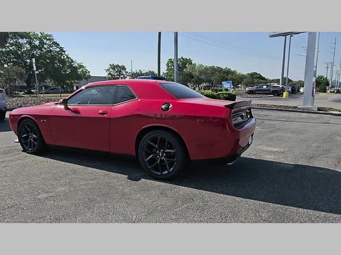 Used 2023 Dodge Challenger R/T w/ Blacktop Package RWD image 26