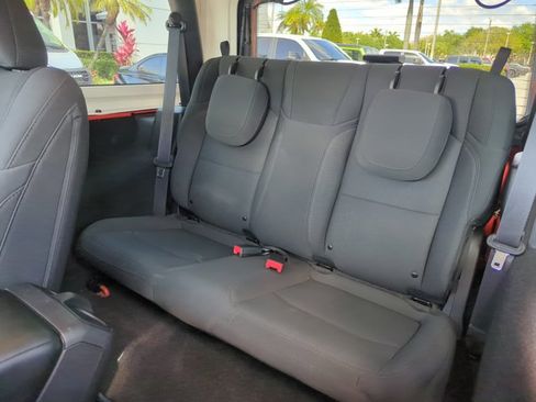 Used 2023 Jeep Wrangler Sport S image 18