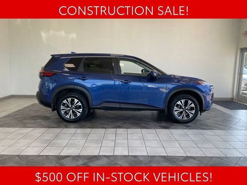 Used 2023 Nissan Rogue SV AWD/4WD image 4