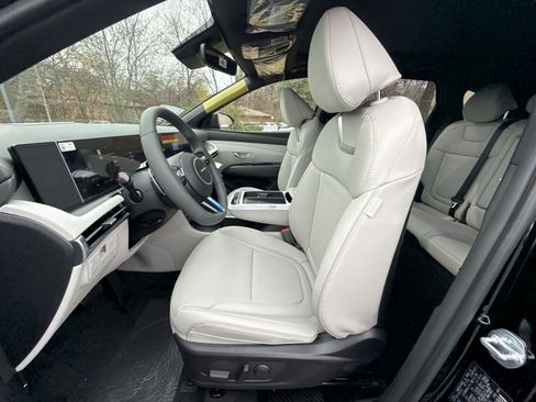 New 2026 Hyundai Tucson Limited image 13