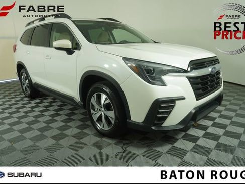 Certified 2025 Subaru Ascent Premium AWD/4WD image 1