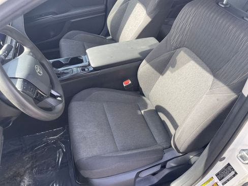 Used 2025 Toyota Camry LE image 35