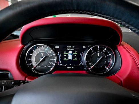 Used 2022 Maserati Levante GT image 31