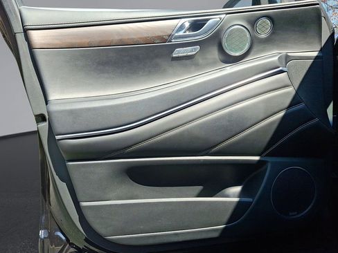 Used 2024 Genesis GV80 2.5T w/ Prestige Package image 10