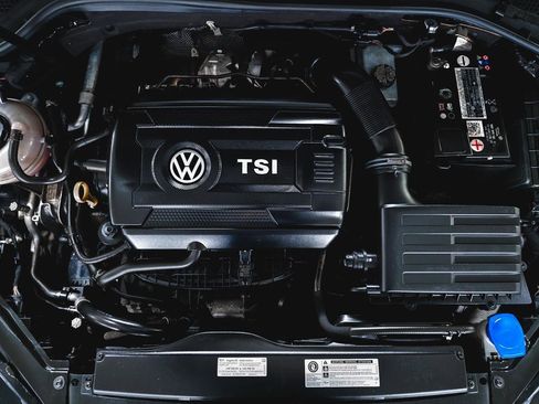 Used 2019 Volkswagen GTI S FWD image 11