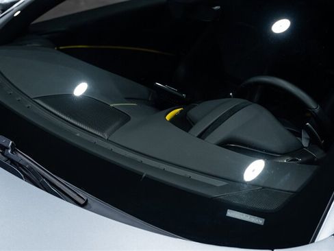 Used 2021 Ferrari Roma RWD image 58