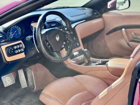 Used 2015 Maserati GranTurismo Sport image 28