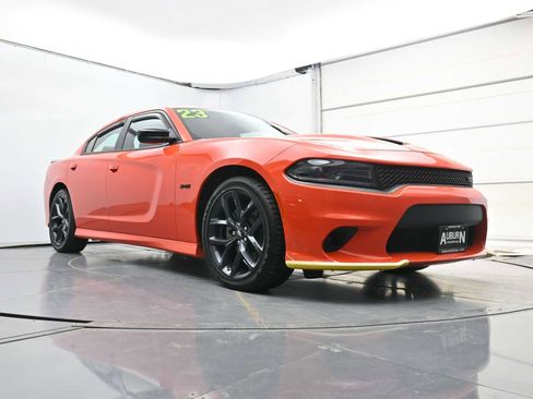 Used 2023 Dodge Charger R/T w/ Plus Group RWD image 19