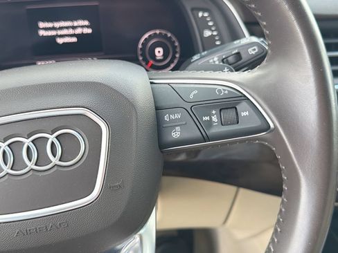 Used 2019 Audi Q7 3.0T Prestige AWD/4WD image 27