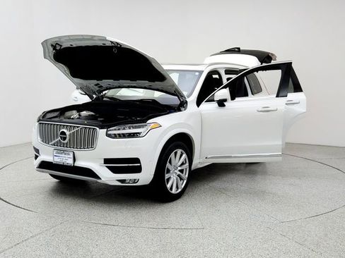 Used 2018 Volvo XC90 T6 Inscription w/ Convenience Package image 9