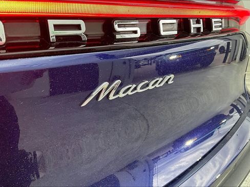 Used 2023 Porsche Macan image 41