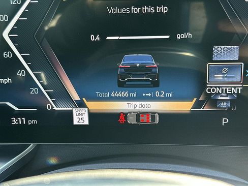 Used 2024 BMW 740i RWD image 11