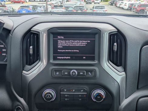 Used 2023 Chevrolet Silverado 1500 Custom image 17