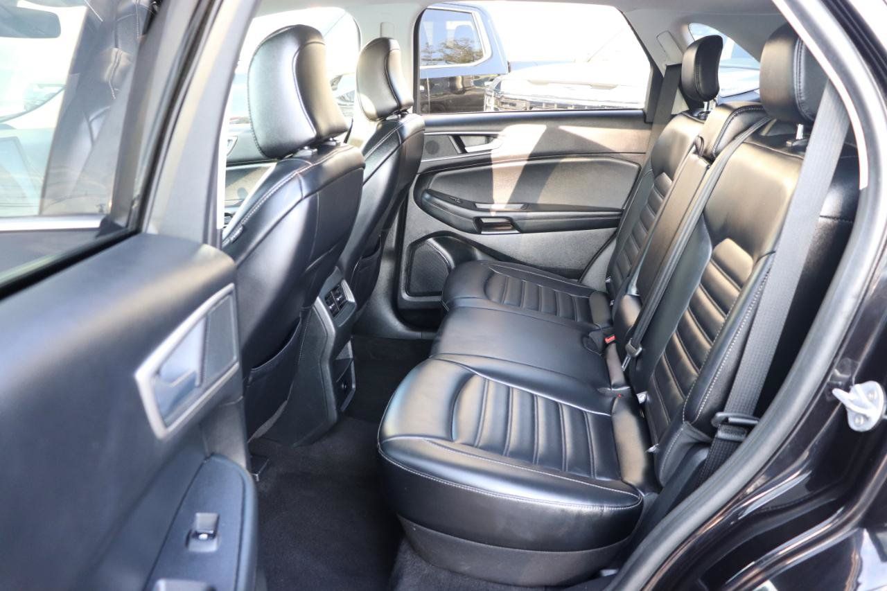 Used 2024 Ford Edge SEL AWD/4WD image 12