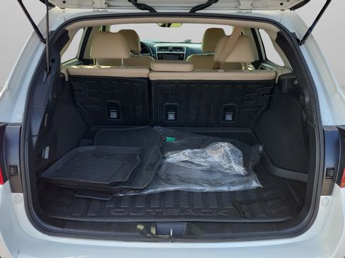 Used 2019 Subaru Outback 2.5i Limited w/ Popular Package #2 image 9