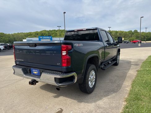 Used 2021 Chevrolet Silverado 2500 LT w/ Remote Start Package AWD/4WD image 4