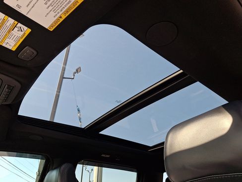 Certified 2025 Ford F350 Platinum image 21