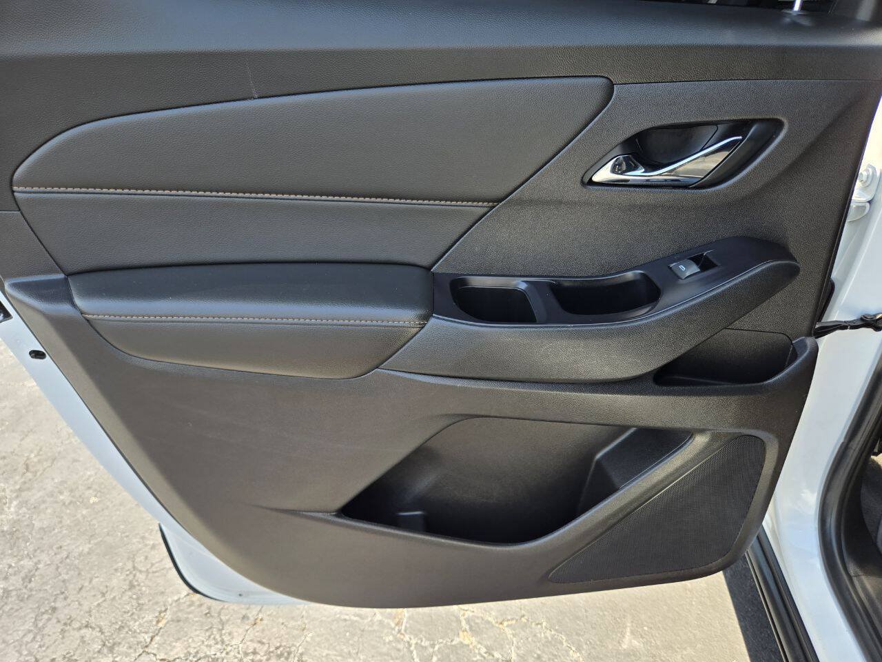 Used 2019 Chevrolet Traverse LT w/ LT Premium Package FWD image 40