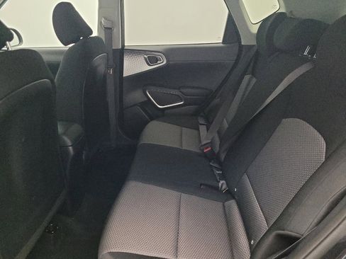 Used 2024 Kia Soul LX w/ Option Group 015 image 18