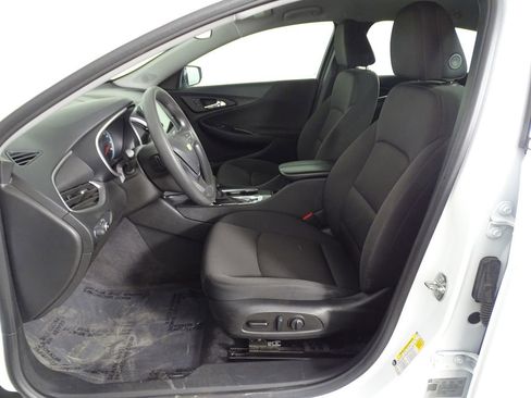 Used 2023 Chevrolet Malibu LT w/ Driver Confidence Package image 8