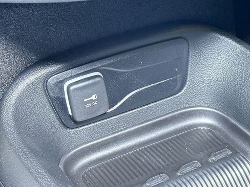 New 2026 Chrysler Pacifica Select image 33