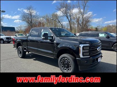 New 2025 Ford F350 Platinum w/ FX4 Off-Road Package
