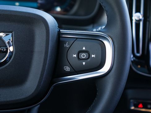 Used 2023 Volvo XC40 B5 Plus w/ Driver Assist Package image 26