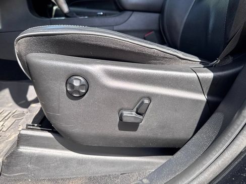 Used 2020 Jeep Grand Cherokee Overland AWD/4WD image 13
