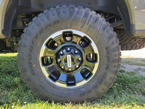Used 2026 Ford F250 King Ranch w/ Tremor Off-Road Package AWD/4WD image 9