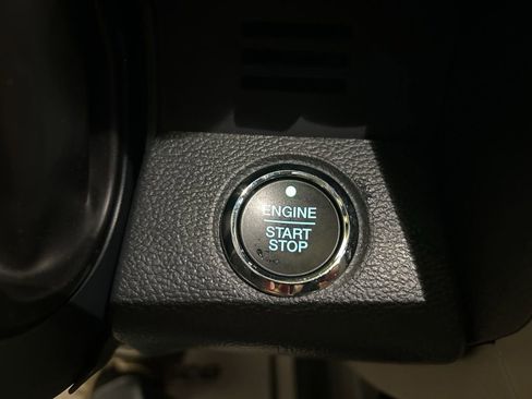 Used 2022 Ford F250 Lariat w/ Black Appearance Package image 17