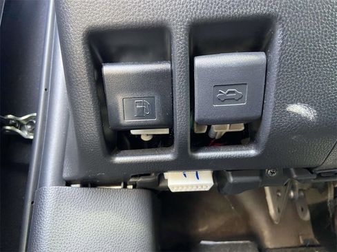 Used 2024 Toyota RAV4 LE image 28