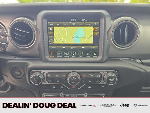 Used 2022 Jeep Gladiator Sport AWD/4WD image 19