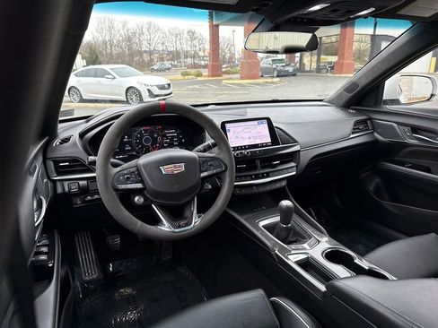 Certified 2022 Cadillac CT4 V Blackwing w/ Technology Package image 22