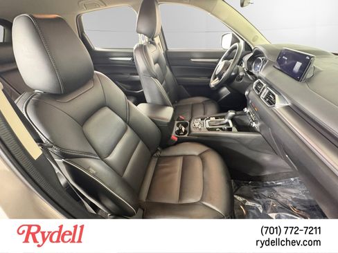 Used 2024 MAZDA CX-5 AWD 2.5 S w/ Select Package image 16