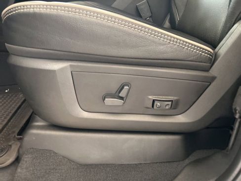 Used 2023 RAM 2500 Limited AWD/4WD image 48