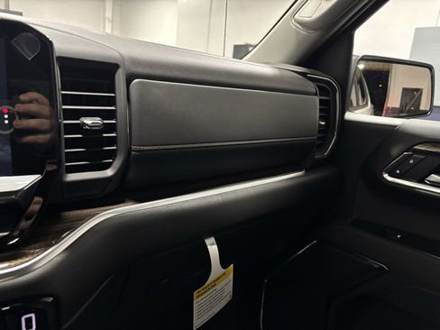 New 2026 GMC Sierra 1500 Elevation image 23
