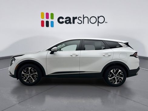 Used 2024 Kia Sportage EX FWD image 2