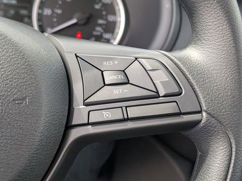 New 2025 Nissan Kicks Play S FWD image 19